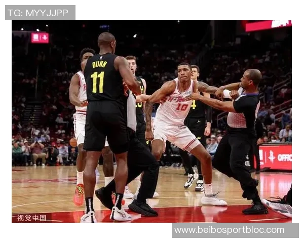 火箭双星伊森与杜门申贾登场净效率惊人助力球队大胜48分