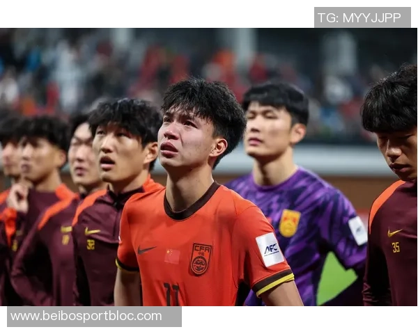 日本U20在加时赛被法国绝杀球员痛苦瘫倒赛场泪如雨下