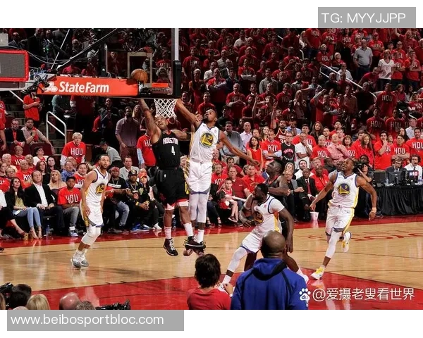 火箭队比赛稀缺令人怀念球迷期待球队重返赛场的热情与激情